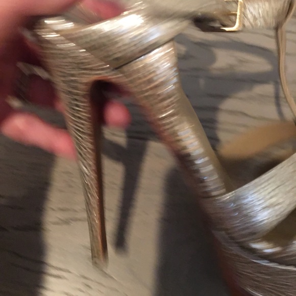 Yves Saint Lauren Tribute heels - Picture 6 of 15
